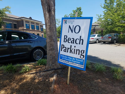 No parking at bank building